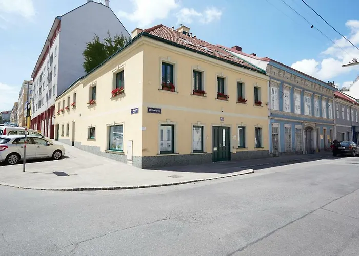 Schönbrunn Apartment *